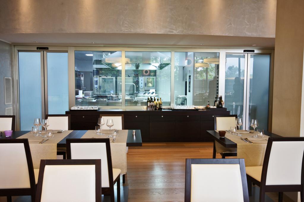 Best Western Plus The Hub Hotel Milão Exterior foto